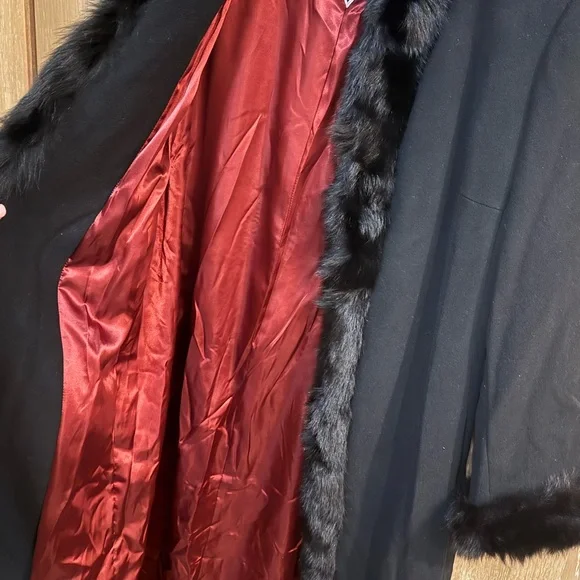 Marvin Richards Black and Red Fox Fur-Trimmed Coat - Picture 3 of 9